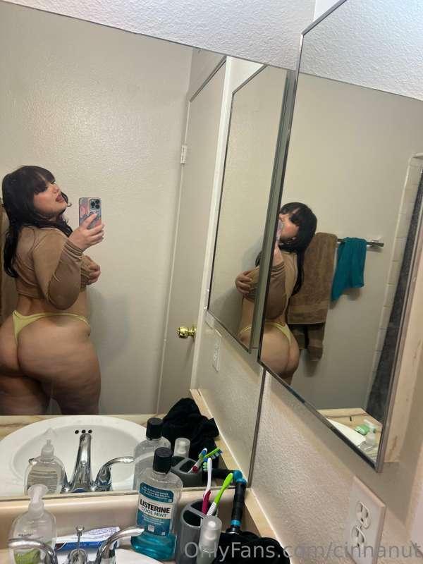 does this ass make you squirm??
