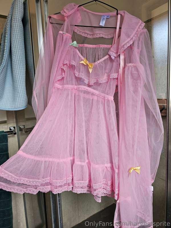 Happy love day!!! ❤️ I hope you're having the best day 🥰 I'm..