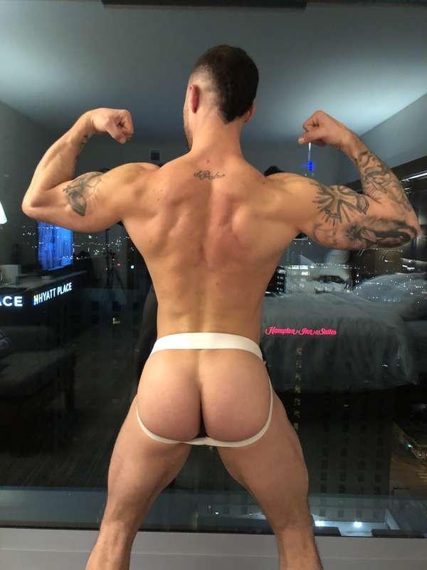 My 💪🏼🐕👅🍑 woof #muscle #jock #body #swoll #sexy @carloslindo ..