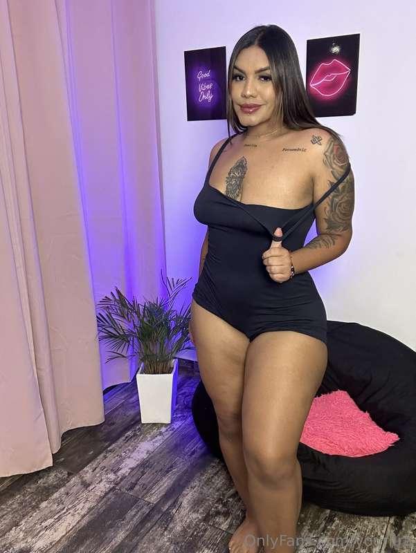 this suit or nothing? 👀 DM me if you wanna see 😜