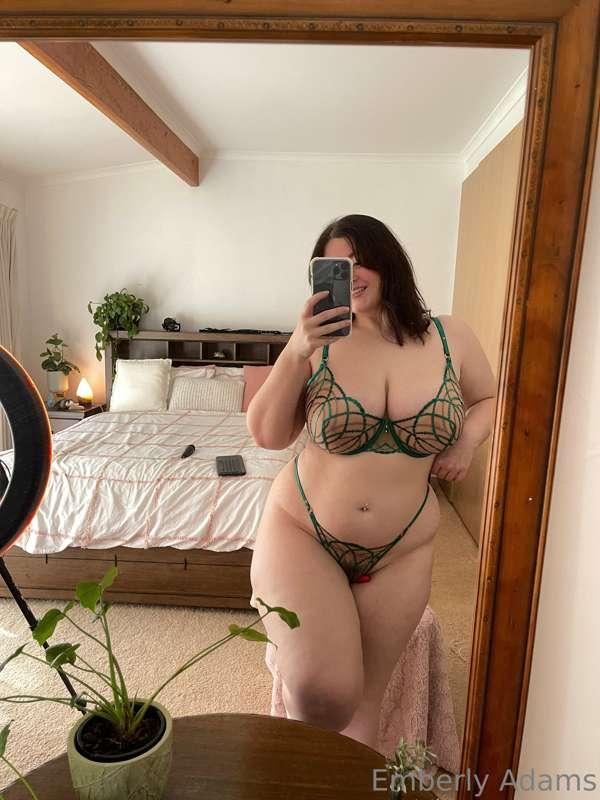 Feeling like a green goddess today 💚