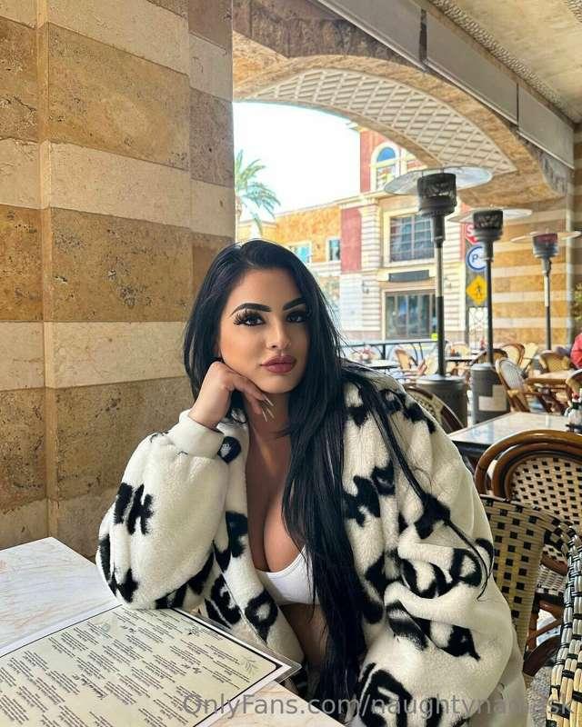 Where you takin me on our day date?