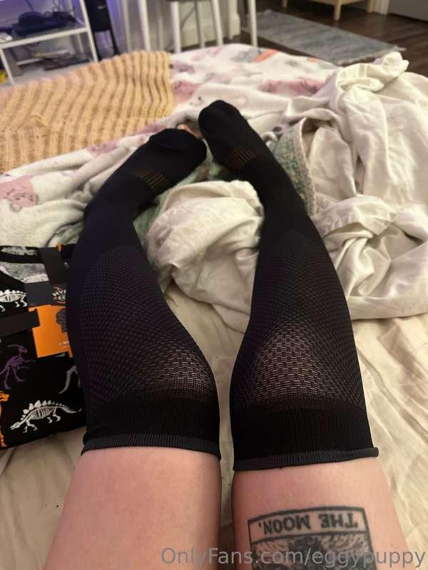 compression sockz!!!!!!!