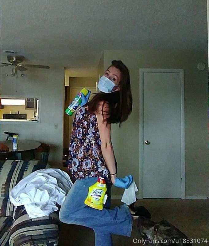 This coronavirus has me on my A game when it comes to cleani..