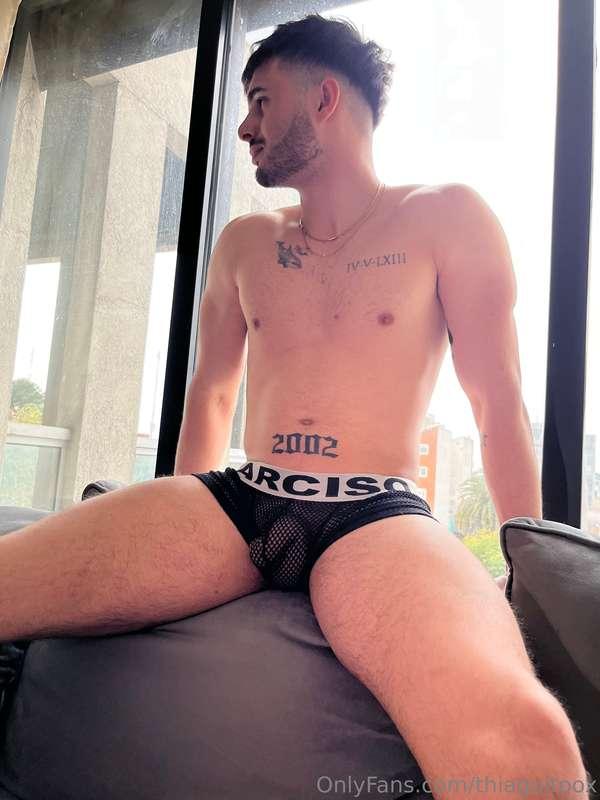 I have something that gets really hard if you suck it 💥