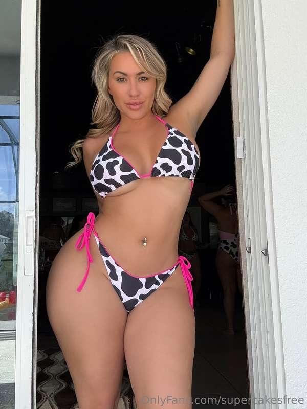 I can take it off for you at https://onlyfans.com/supercakes..