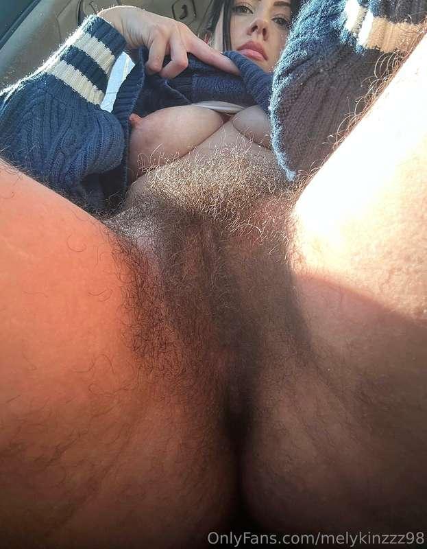 melykinzzz98 image #0