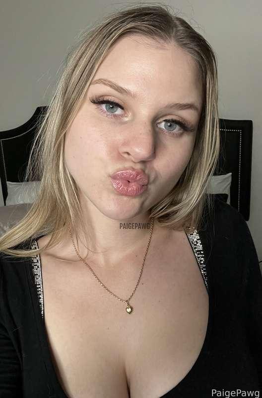 𝙁𝘼𝘾𝙀 𝙍𝙀𝙑𝙀𝘼𝙇 - The time has finally cum for me to reveal my face to you all 😍 Looking forward to pleasuring your desires even more than before! - 𝗜𝗳 𝘆𝗼𝘂 𝘄𝗮𝗻𝘁 𝘁𝗼 𝘀𝗲𝗲 𝘁𝗵𝗲 𝗻𝗮𝘂𝗴𝗵𝘁𝘆 𝘃𝗲𝗿𝘀𝗶𝗼𝗻 𝗼𝗳 𝗺𝘆 𝗳𝗮𝗰𝗲 𝗿𝗲𝘃𝗲𝗮𝗹 𝗧𝗶𝗽 $𝟭𝟬 &amp; 𝗜 𝘄𝗶𝗹𝗹 𝘀𝗲𝗻𝗱 𝗶𝘁 𝘁𝗼 𝘆𝗼𝘂!