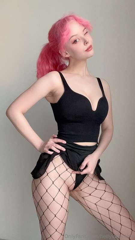 hellyvalentine image #6