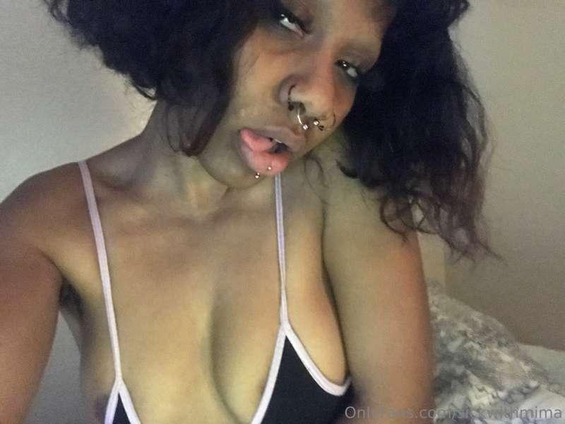 sickwithmima image #0