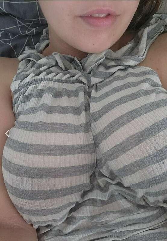 What you prefer boobs of booty?