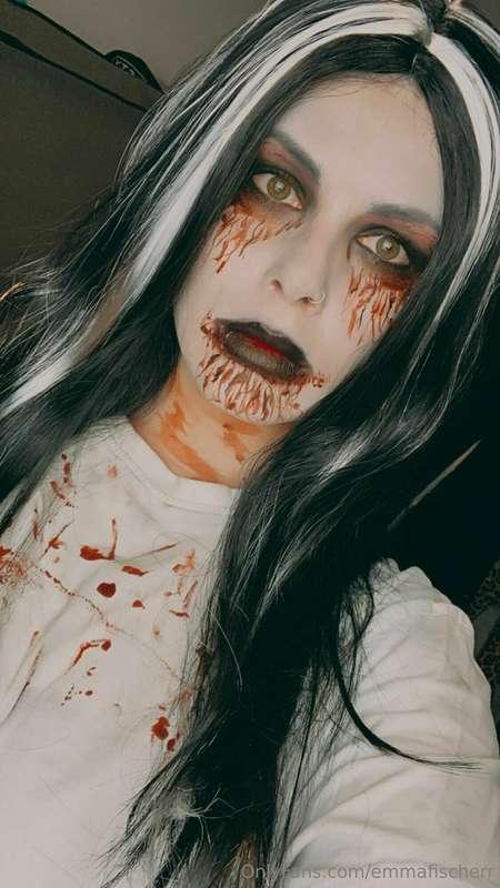 feierst du auch Halloween 🎃 👻  fake blut keine angst😜