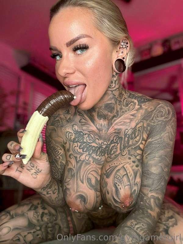 Can I slob on your knob tonight??🤤🍆