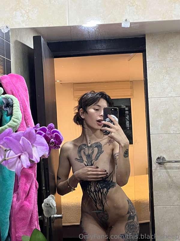 Happy birthday for meeee 💐🌚