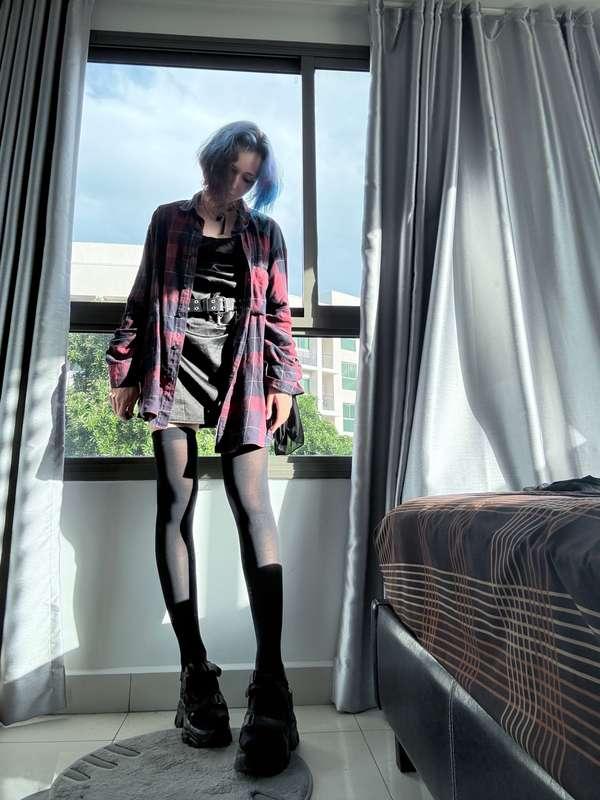 self-portrait 6/20

check out my art instagram for more drawings:
https://www.instagram.com/art_margokuz

#fyp #art #artist #anime #drawing #bigeyes #grunge #grungegirl #animegirl