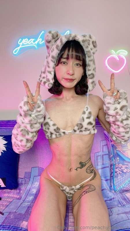 peachycatsnack image #4