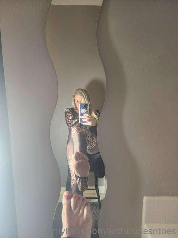 Here's a peek for you of what I'm wearing to bed tonight.