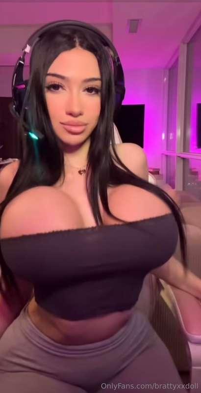 play with meeee 🥰