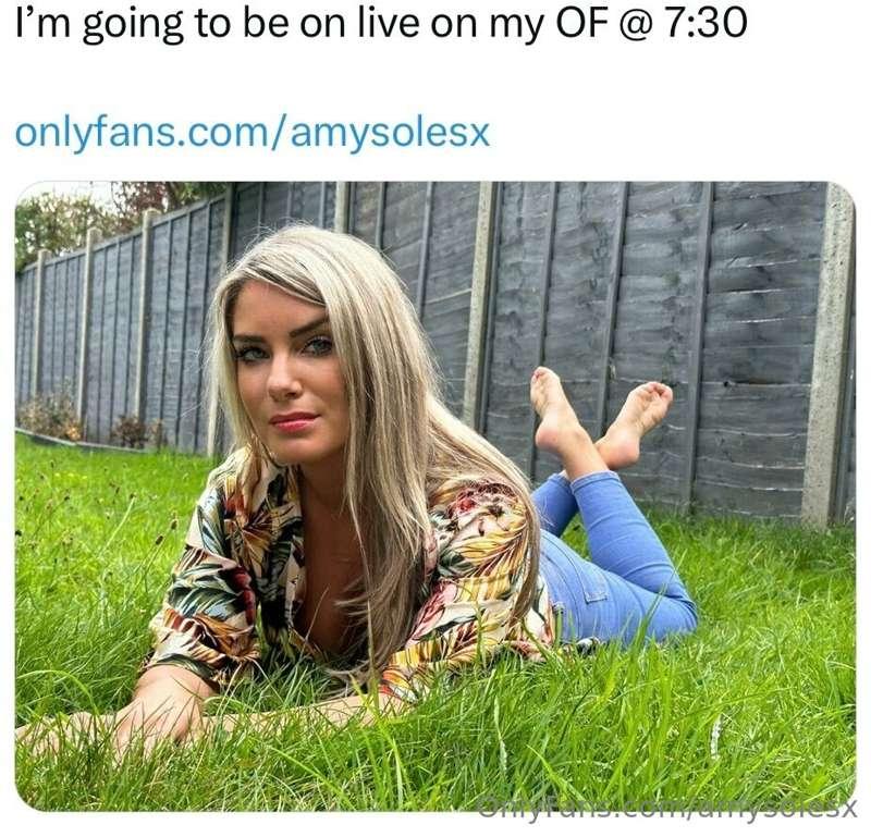 Live at 7:30pm. Uk time 🕰️
