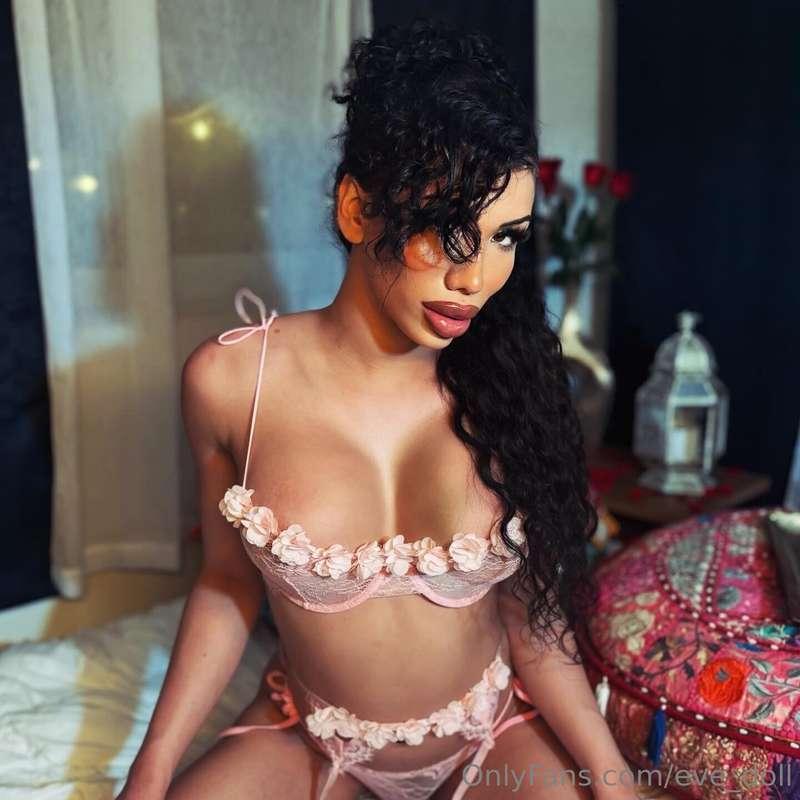 Ready for your command 😈👅💦