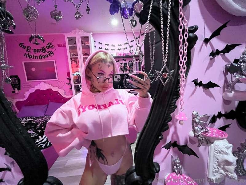 Bimbo style is everything 😍🩷🩷🩷