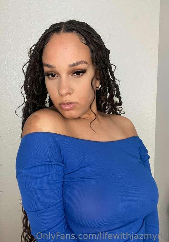 hiiii babes 💖💖💖
just wanted to show a quick hair update, sti..