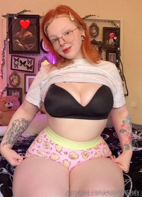 BUSTY BABE @chap_chap613 WITH JUICY BODY WILL SHOW YOU A FIR..