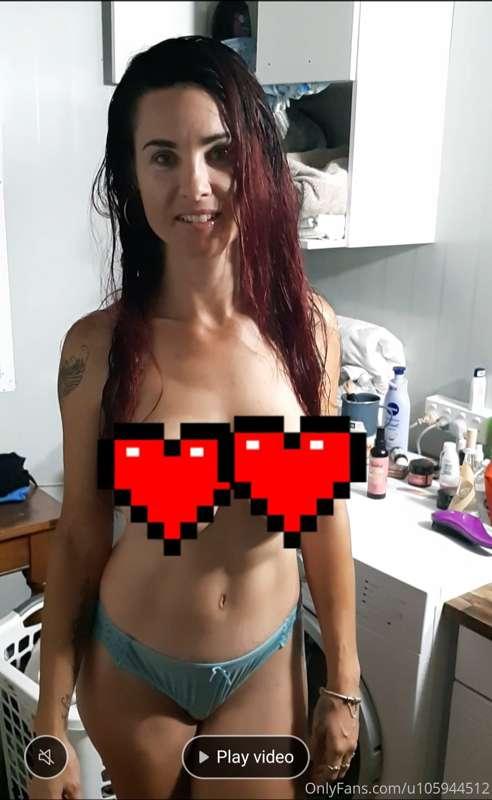 Quick 5 second boobie video 🙂