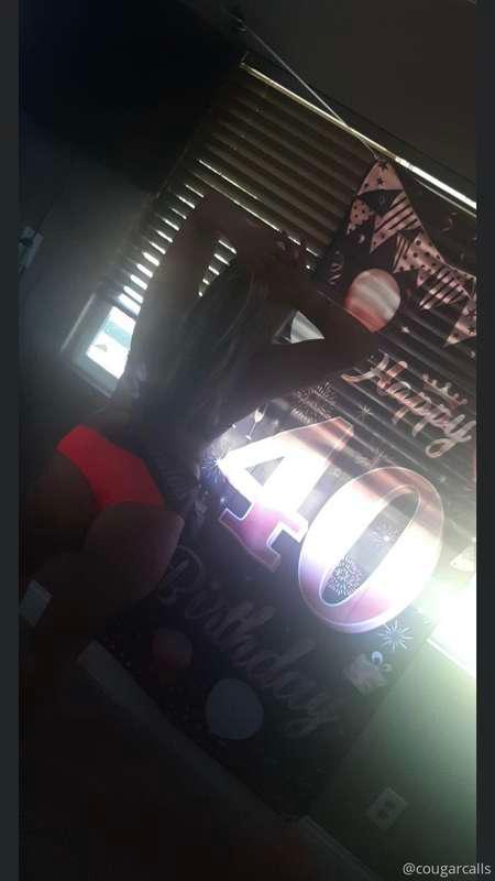 Here’s to being 40! Happy bday to me 😘 Show me love with tip..