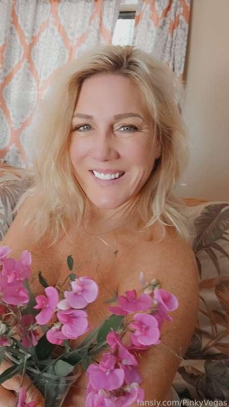 pinkyvegas image #1