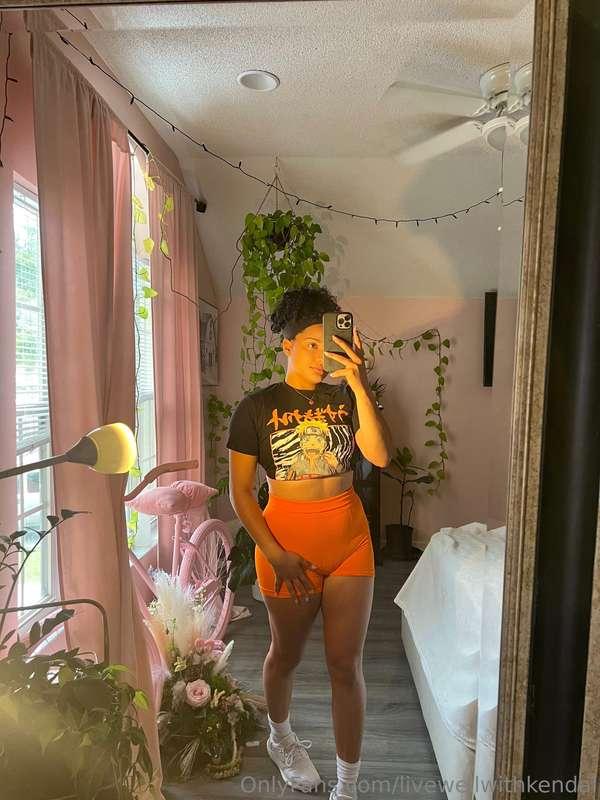 gym date ?  working on core and cardio today 💪🏽