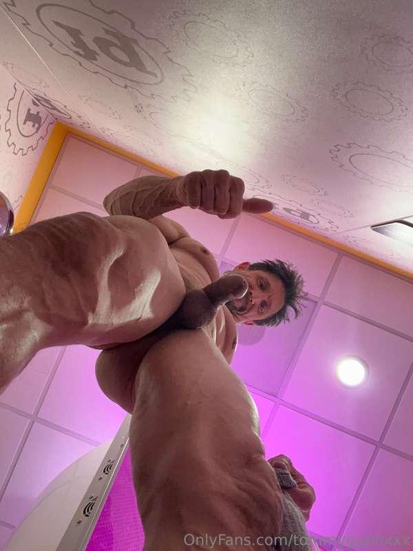 tommygunnxxx image #0