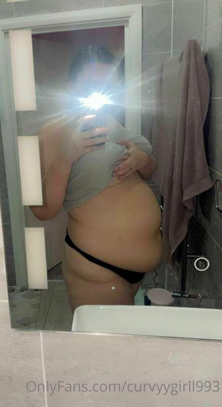 curvyygirll993 image #0