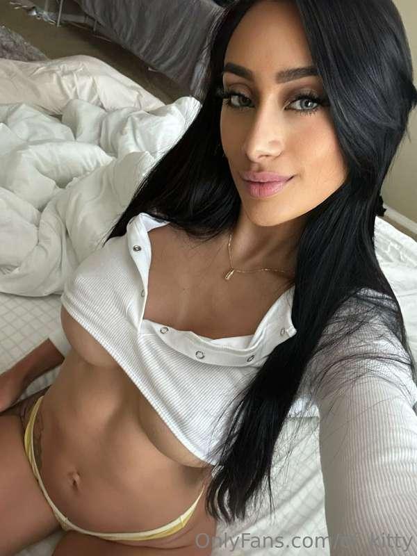 I'm tryna be in your head and in your bed 😘