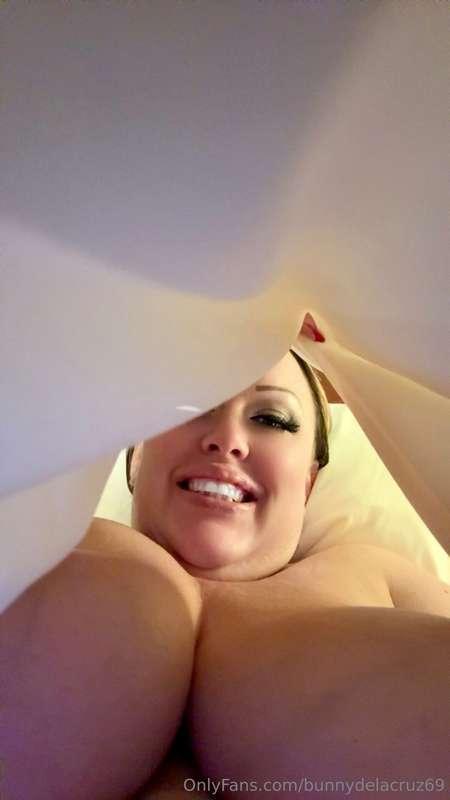 I see you down there...don't stop 👅