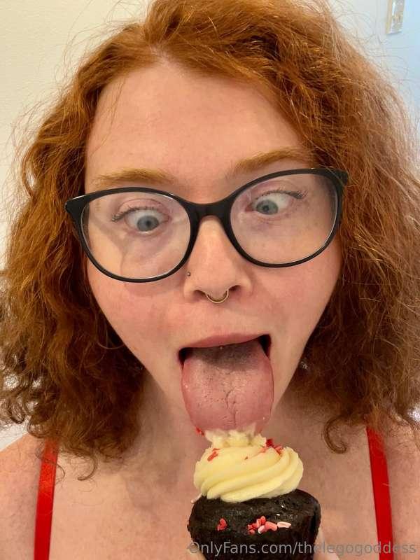 IT'S MY BIRTHDAY 🥳 if anyone wants to contribute to the best..
