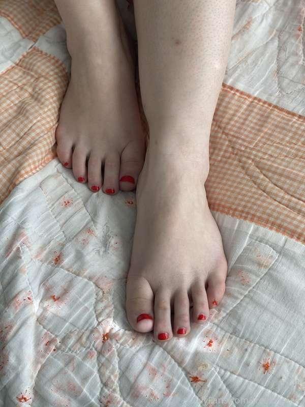 Painted my toenails 😉