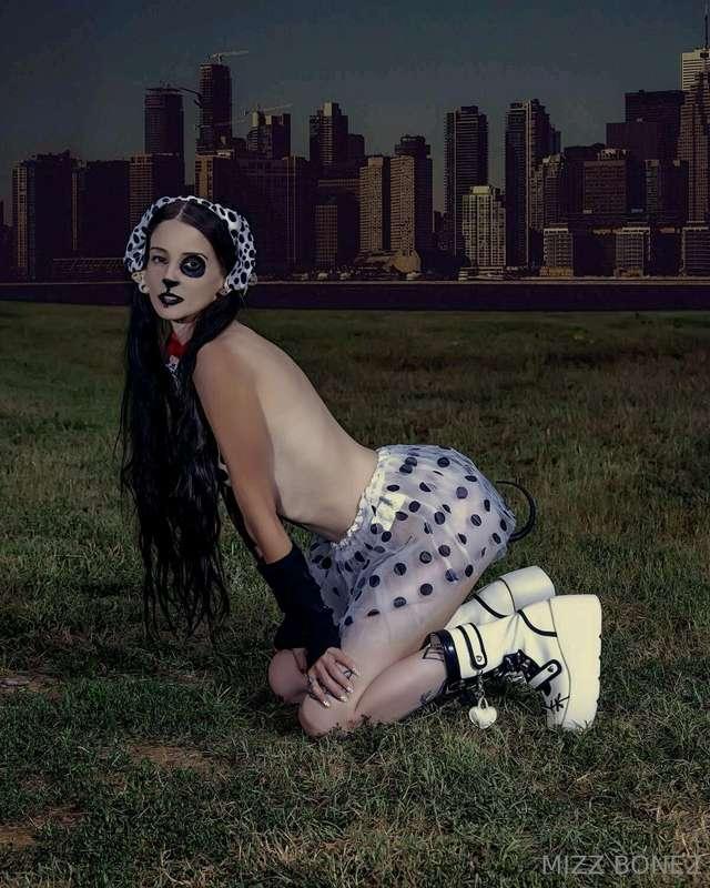 X rated videos from this cosplay drops in 1 hour!!! Dalmatia..