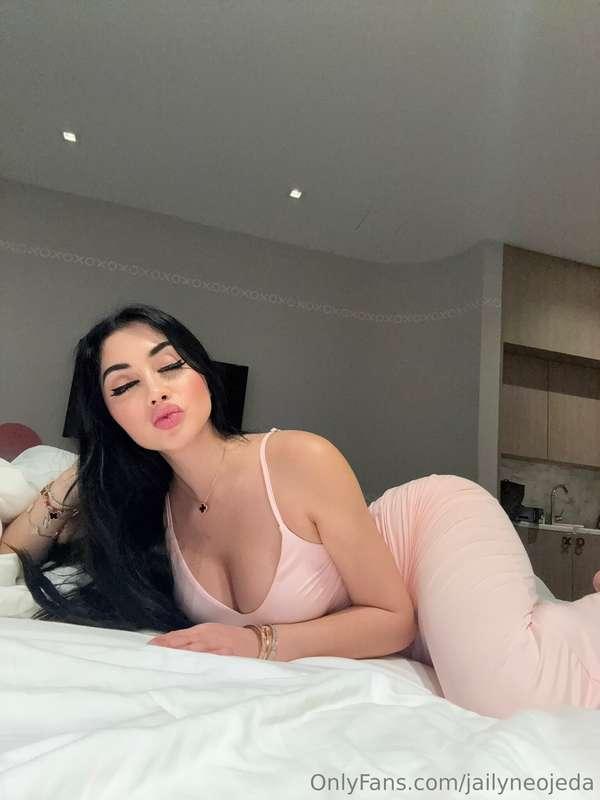 I’m in a really good mood 🥰😘 msg me 