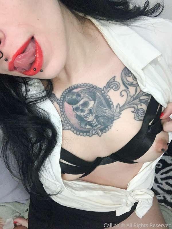 Nasty secretarie vibes