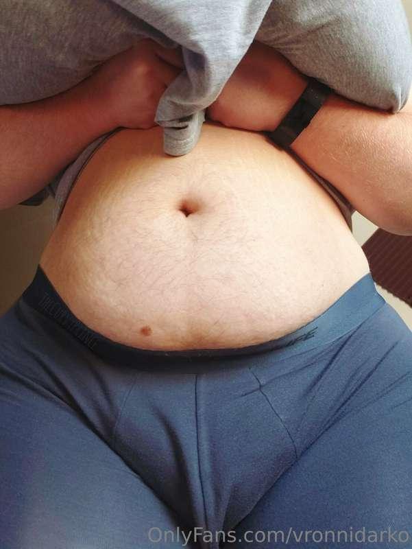 thecurvyprince image #0