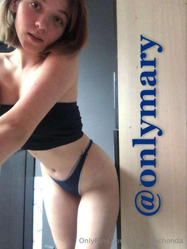 I’m new here! Welcome 💙🫧 @onlymary

On my free page you can ..