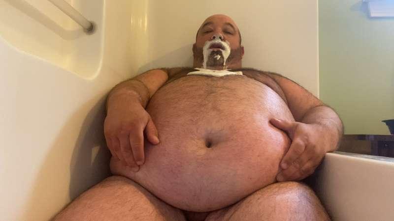 Stuck in the Tub & Gettin' Messy