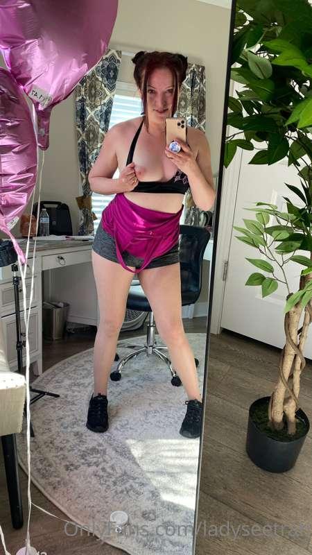 Titties or Toes?