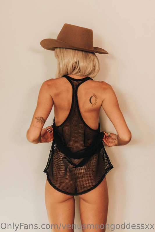 venusmoongoddessxx image #2