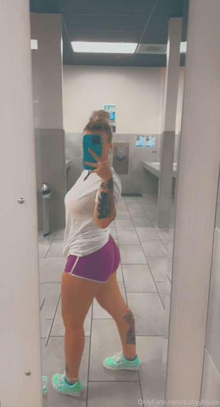 Just working on this booty 🥵💦