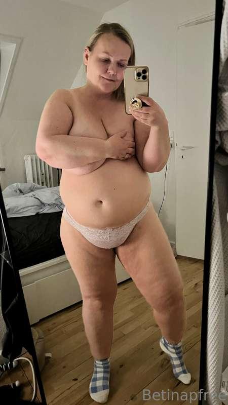 touch me baby 😘