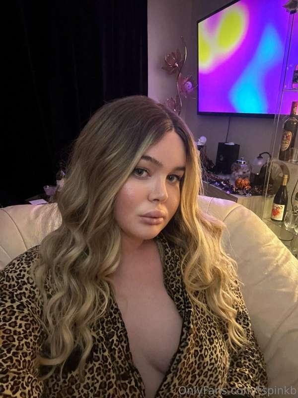 😋