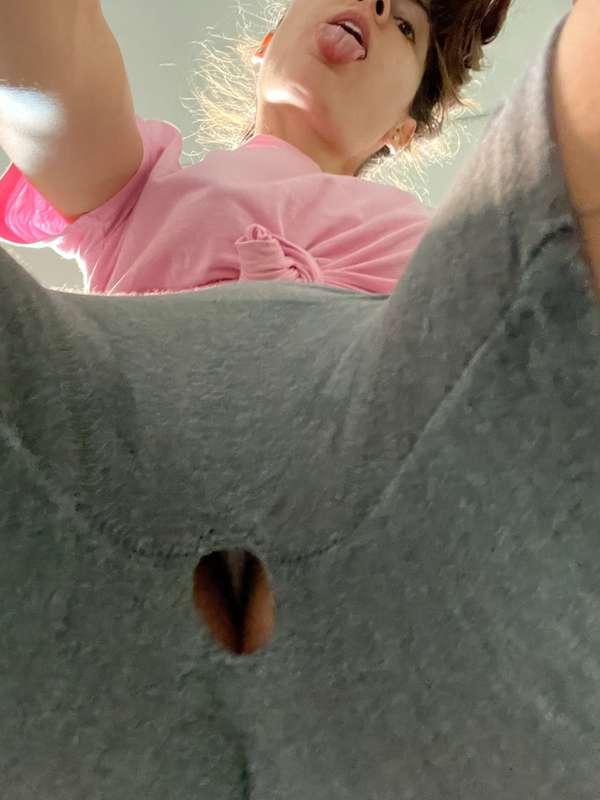 The type of selfies Paolo gets when I work out 😂 
I need new..