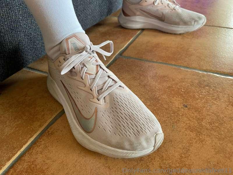 goddesszeldafeet11 image #2